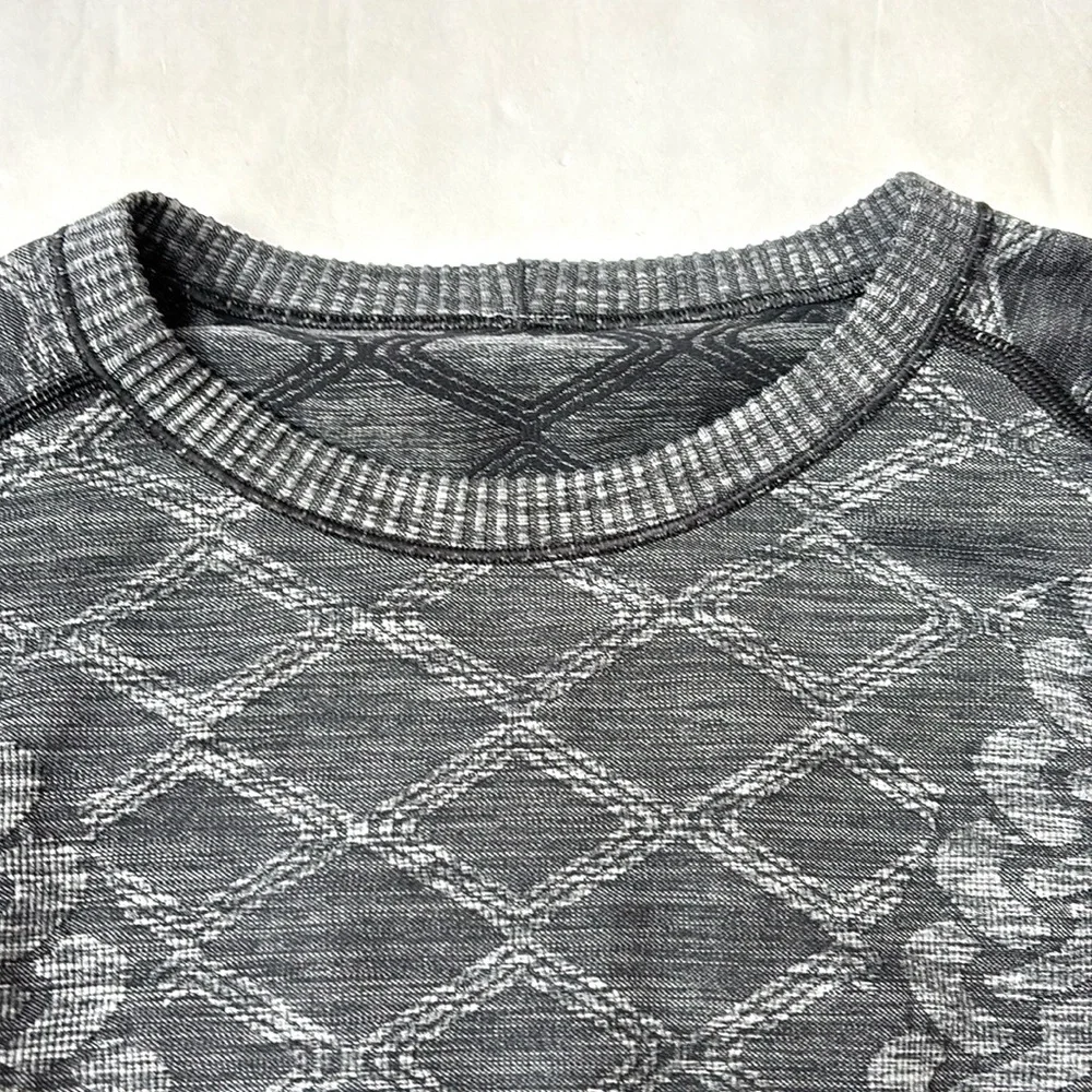 Lululemon Rest Less Pullover - Picture 14 of 15